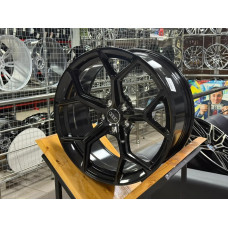 Диски AUDI R19 5x112 8.5 ET35 66.45 Gloss Black Диски AUDI R19 5x112 8.5 ET35 66.45 Gloss Black