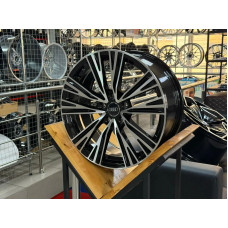 Диски AUDI R18 5x112 8 ET35 66.45 gloss black Machinen Face Диски AUDI R18 5x112 8 ET35 66.45 gloss black Machinen Face