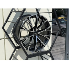 Диски AUDI R18 5x112 8 ET35 66.45 литые Диски AUDI R18 5x112 8 ET35 66.45 литые